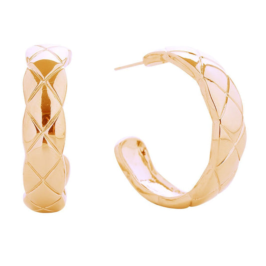 14K Gold Coco Quilt Post Hoops|1.25 inches - Premium Wholesale Jewelry from Pinktown - Just $14! Shop now at chiquestyles