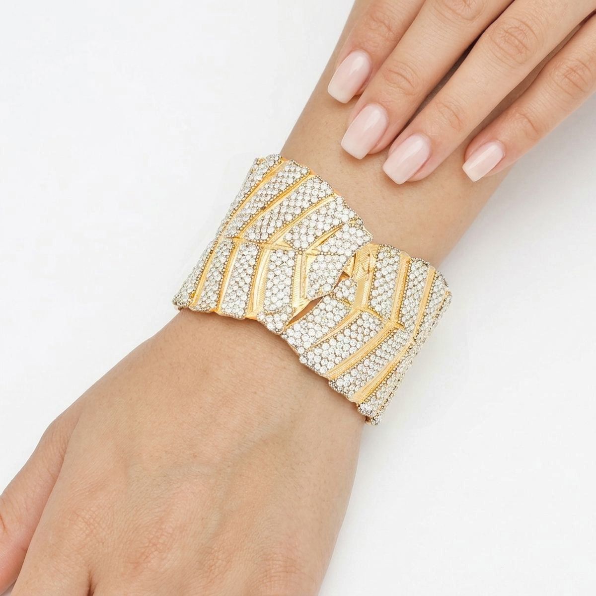 Cuff Garden Chic Encrusted Gold Leaf Bracelet