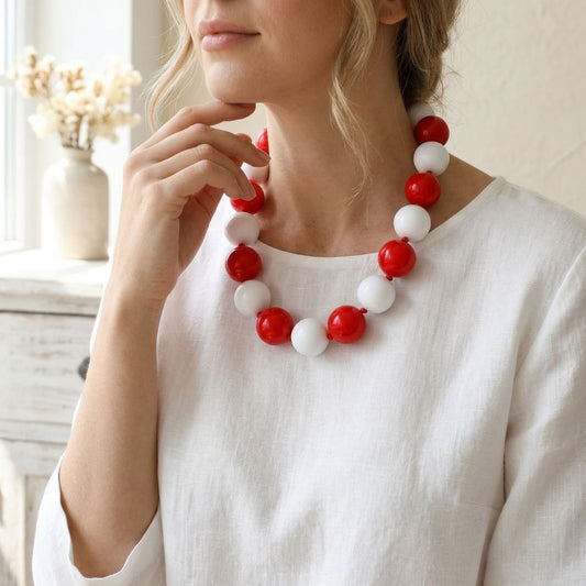 Mod Style Two Tone Red White Chunky Bead Necklace