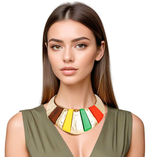 Collar Bold Multicolor Wood Gold Armor Necklace - Premium Wholesale Jewelry from Pinktown - Just $31! Shop now at chiquestyles