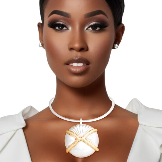 Choker Matte Silver Shell Pendant Set for Women - Premium Wholesale Jewelry from Pinktown - Just $19! Shop now at chiquestyles