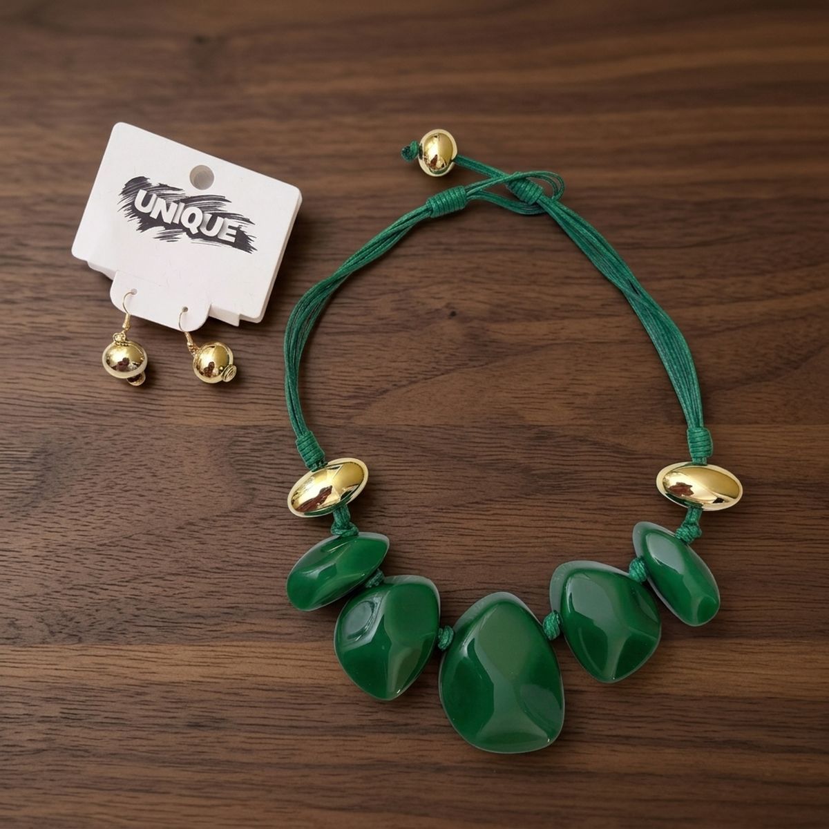 Green Resin Pebble & Cord Bib Collar Necklace Set