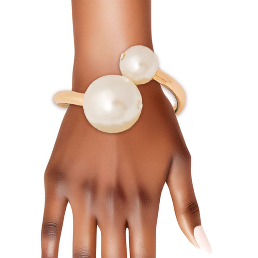 Cream Pearl Hinged Bracelet
