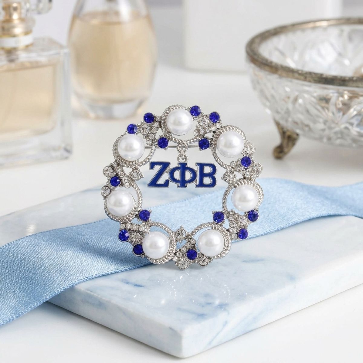 ZPB White Pearl Blue Rhinestone Wreath Brooch Pin