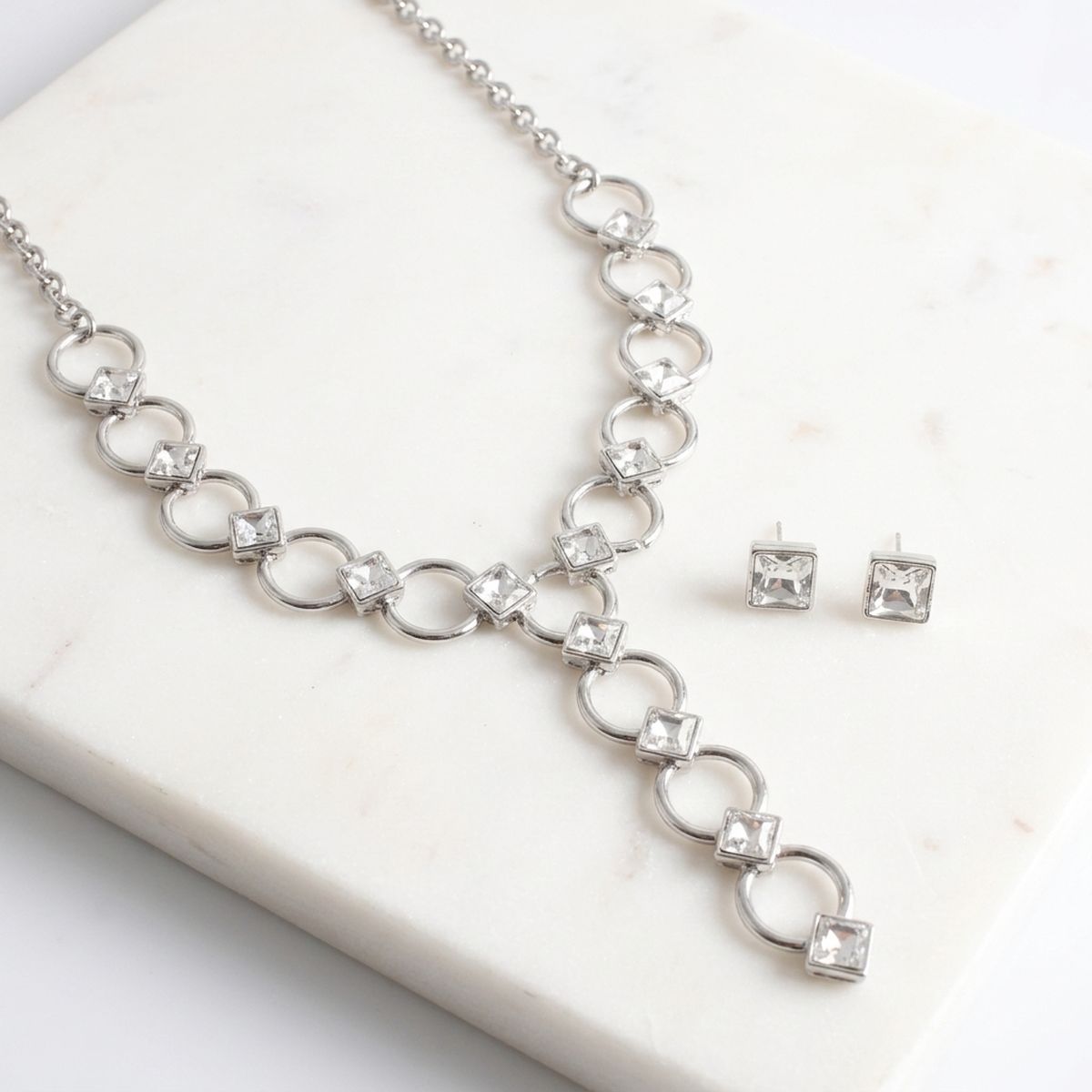 Y Silver Round Link Clear Glass Pyramid Necklace