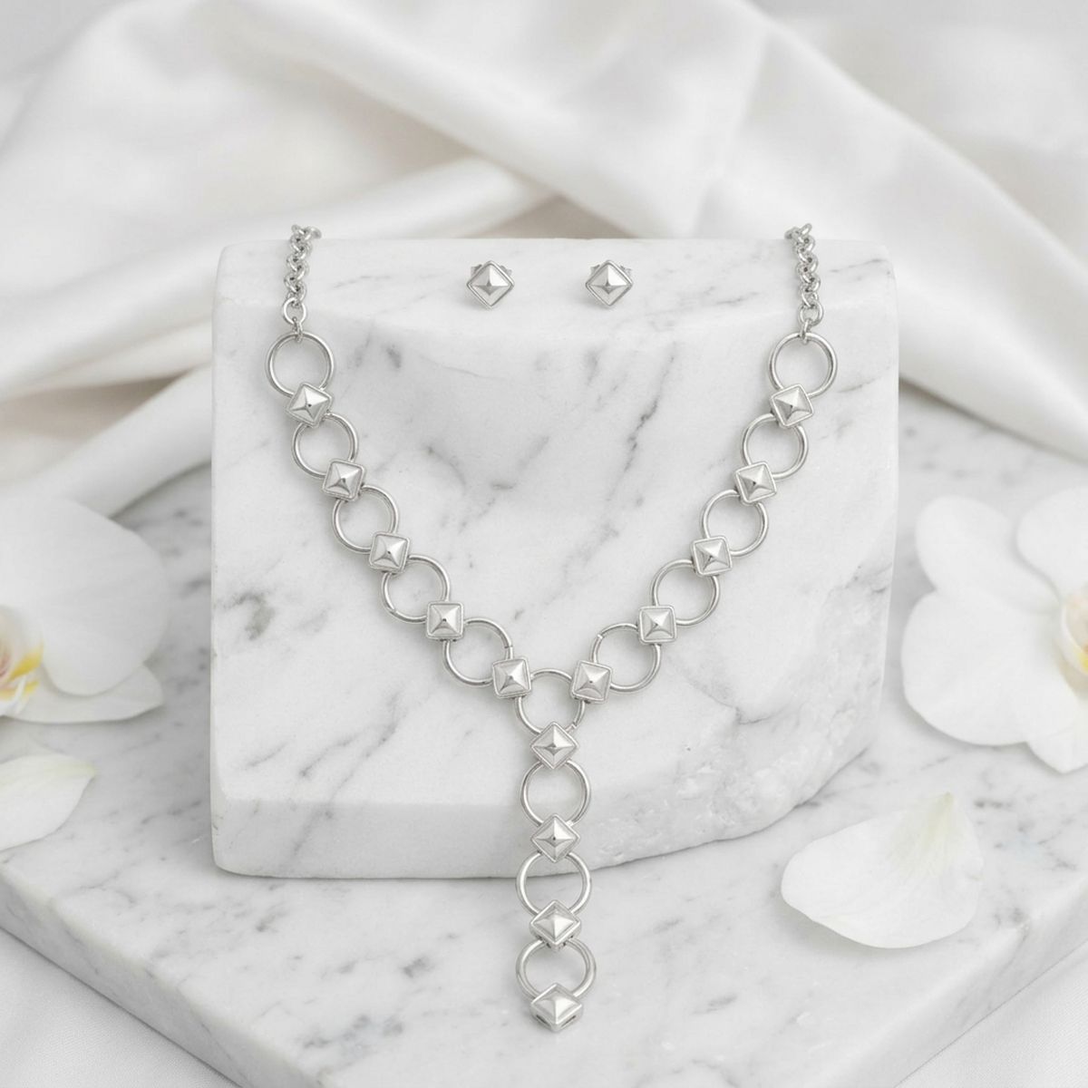 Y Silver Round Link White Pearl Pyramid Necklace