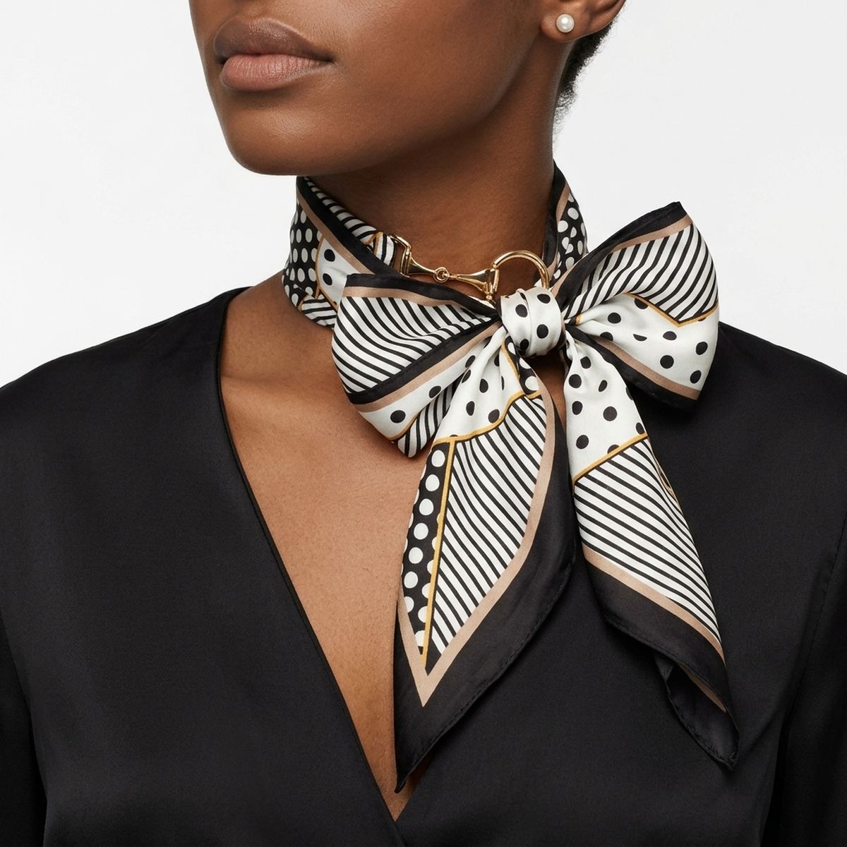Horsebit Black Geometric Silky Scarf Necklace