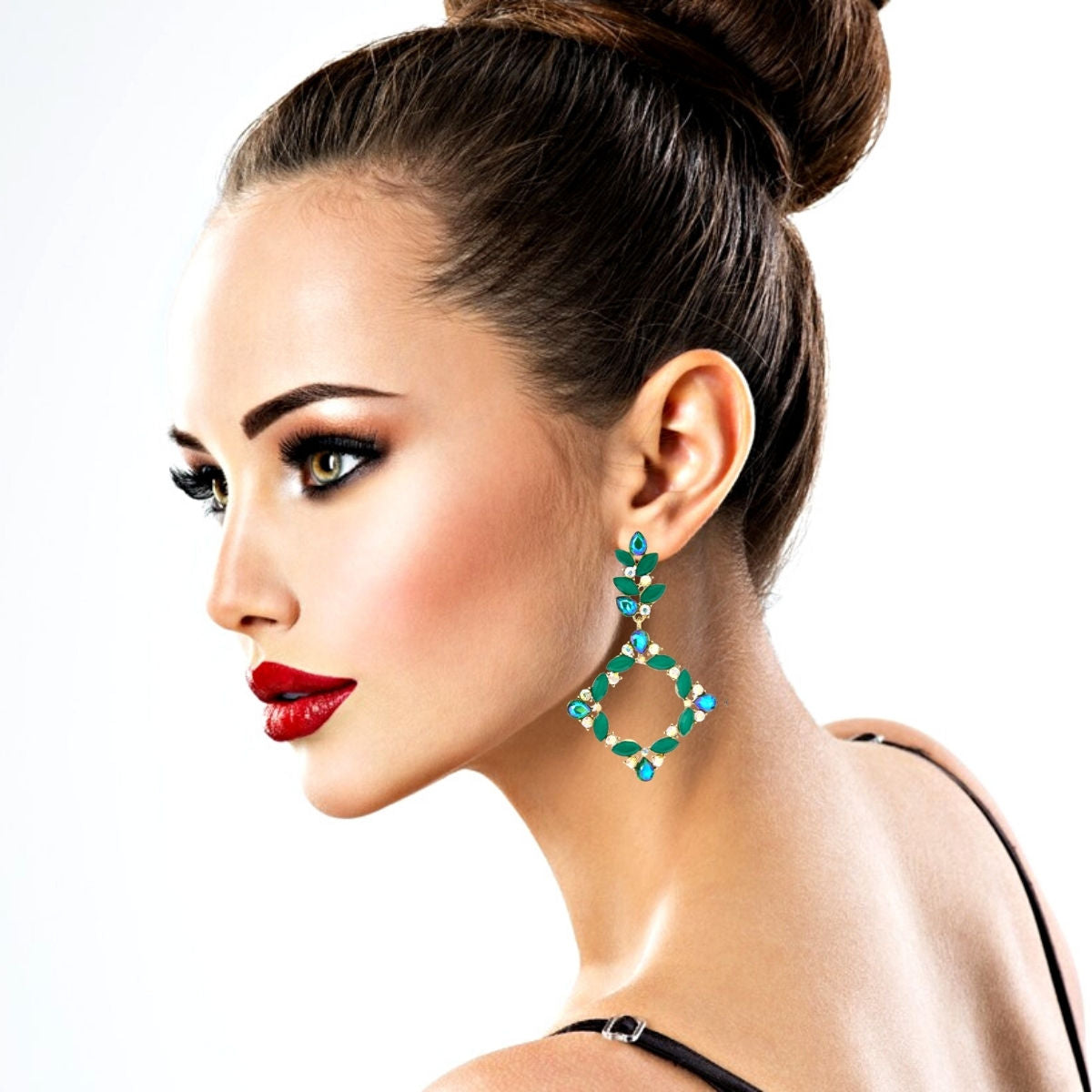 Green Diamond Drop Earrings|3.25 inches - Premium Wholesale Jewelry from Pinktown - Just $10! Shop now at chiquestyles