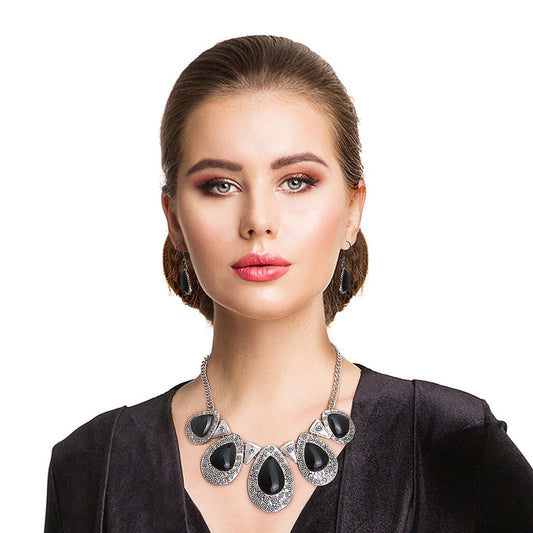 Black Teardrop Collar Necklace|18 inches - Premium Wholesale Jewelry from Pinktown - Just $16! Shop now at chiquestyles