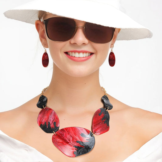 Dark Pink Black Dipped Necklace|20 inches - Premium Wholesale Jewelry from Pinktown - Just $19! Shop now at chiquestyles