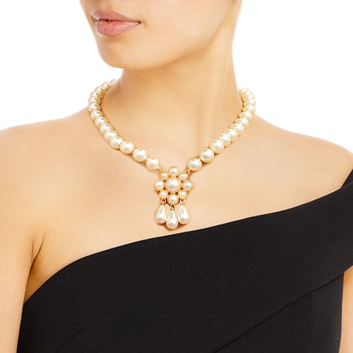 Cream Pearl Antique Flower Casting Necklace - Premium Wholesale Jewelry from Pinktown - Just $13! Shop now at chiquestyles