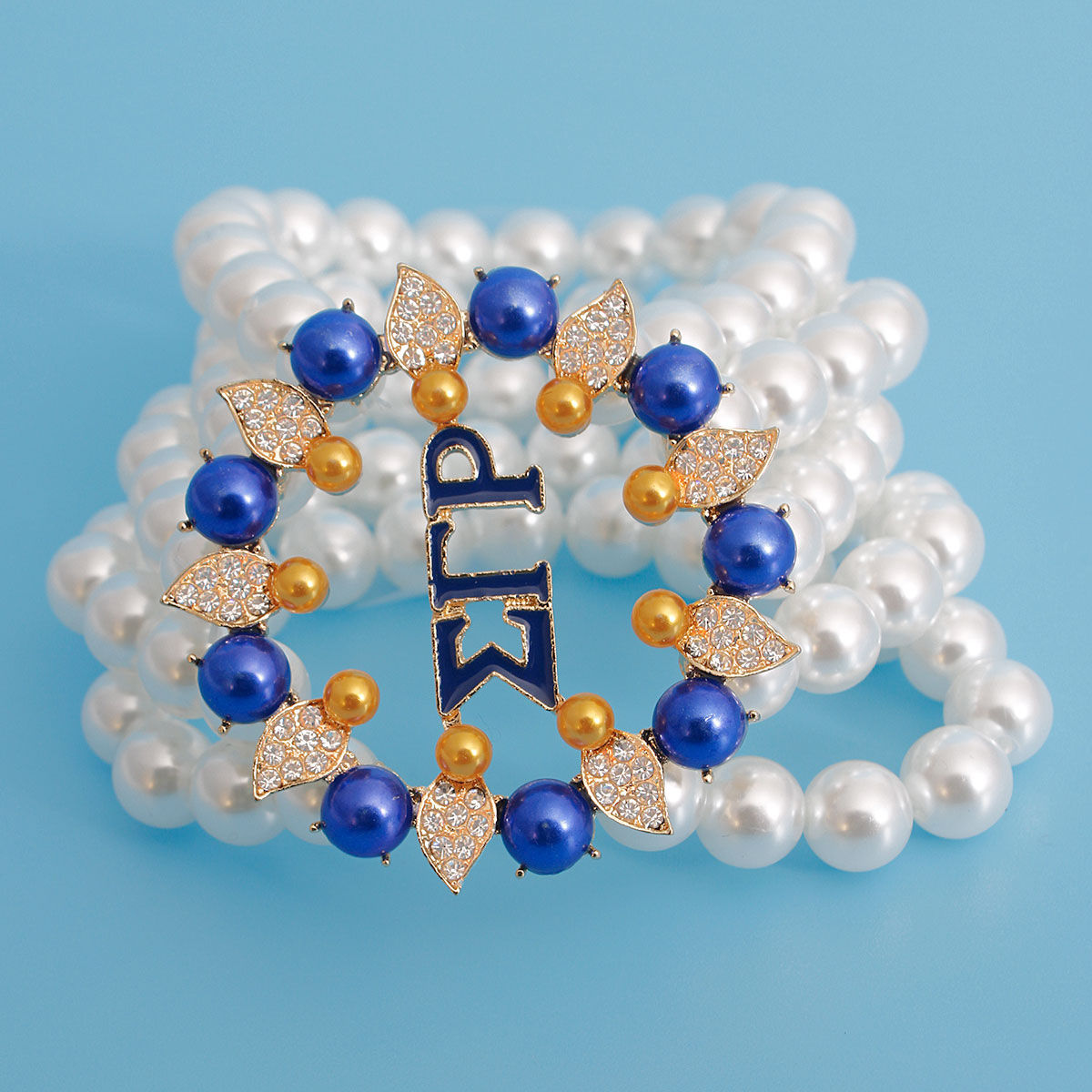 Bracelet White Pearl Sigma 5 Strand for Women - Premium Wholesale Jewelry from Pinktown - Just $17! Shop now at chiquestyles