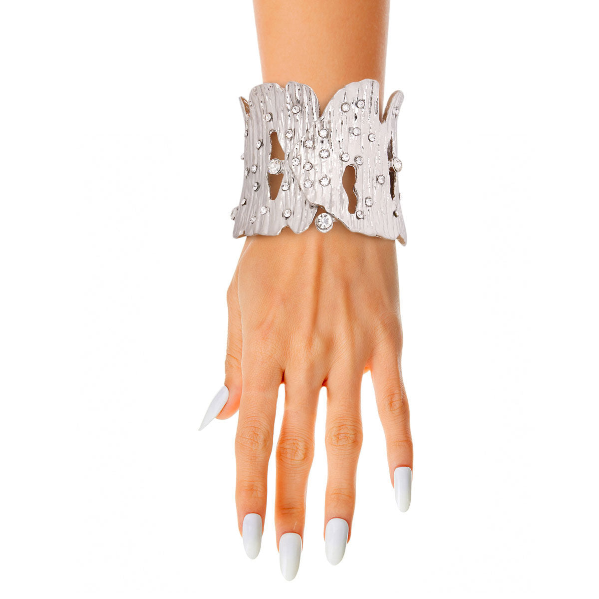 Chunky Silver Tree Bark Hinge Cuff - Premium Wholesale Jewelry from Pinktown - Just $19! Shop now at chiquestyles