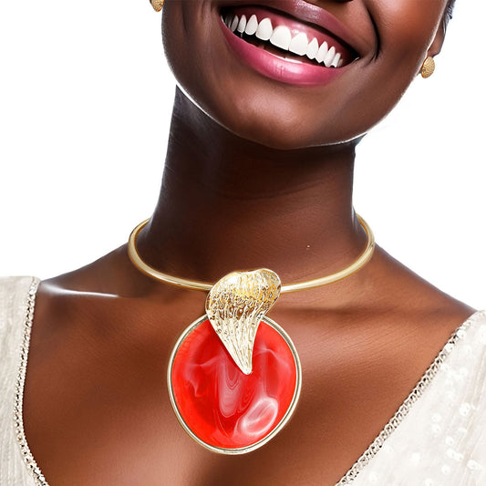 Gold Curved Leaf Red Pendant Set|18 inches - Premium Wholesale Jewelry from Pinktown - Just $22! Shop now at chiquestyles