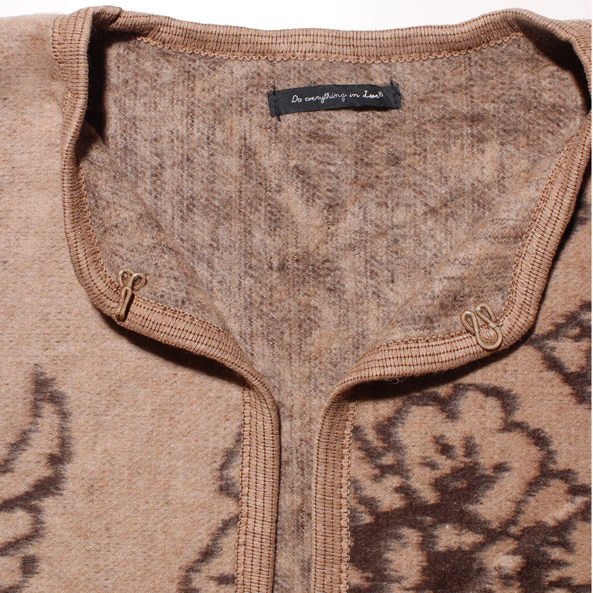 Kimono Ruana Acrylic Camel Flower Knit For Women|31.5 x 43.3 inches - Premium Wholesale Fashion Accessories from Pinktown - Just $40! Shop now at chiquestyles