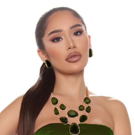 Short Necklace Irregular Resin Teardrop inset|18 Inches - Premium Wholesale Jewelry from Pinktown - Just $15! Shop now at chiquestyles
