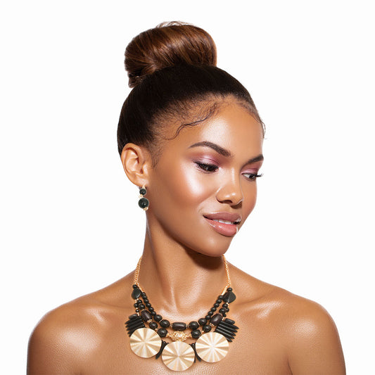 Black Acrylic Bead and Gold Set|18 inches - Premium Wholesale Jewelry from Pinktown - Just $18! Shop now at chiquestyles